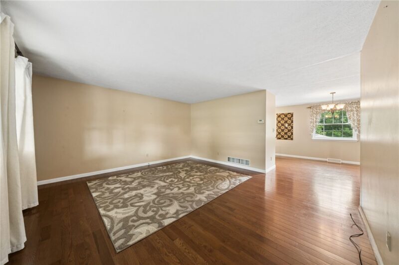221 David Drive — photo 8