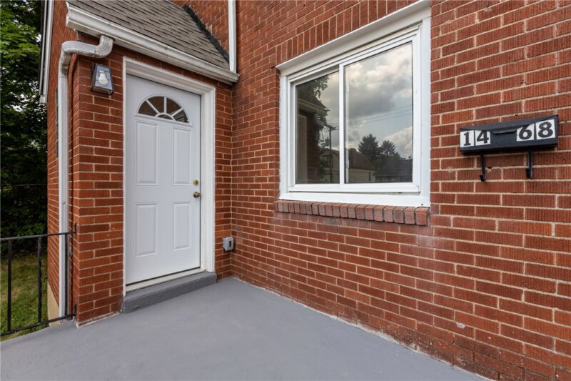 1468 Steuben Street — photo 2