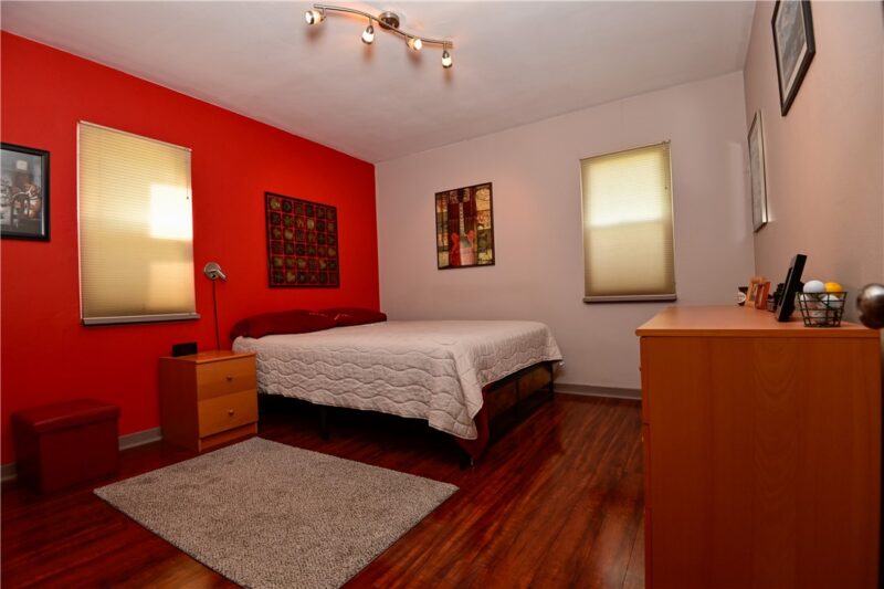 3194 Ridgeway Dr — photo 8