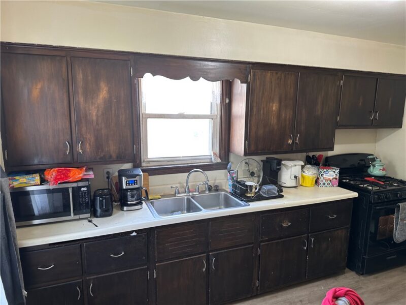 745 Anderson St — photo 3