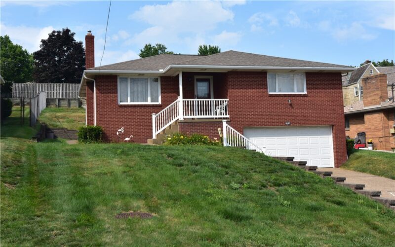 419 Brierly Ln — photo 3