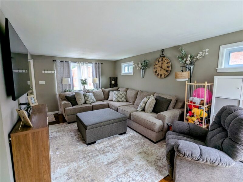 513 W Miller Ave — photo 3
