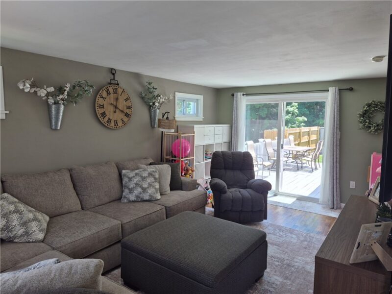 513 W Miller Ave — photo 4