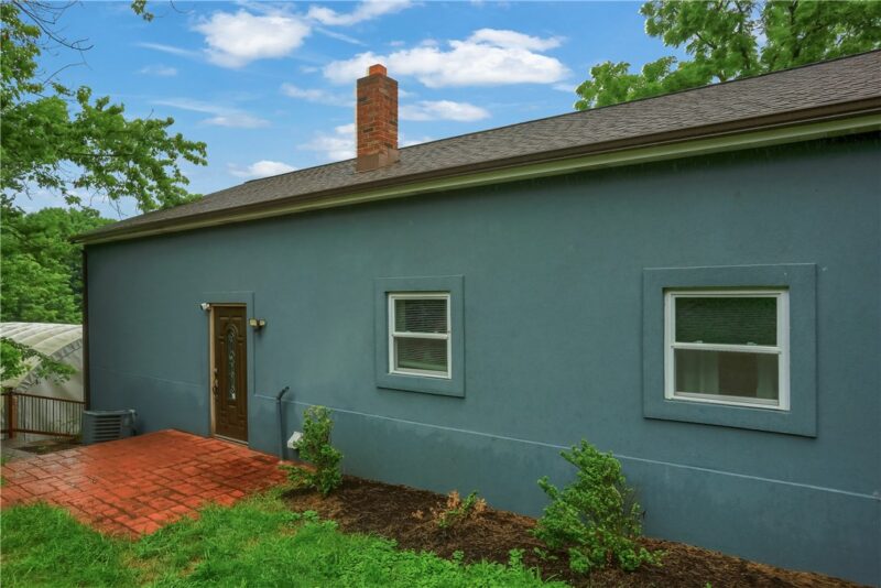 190 Orchard Ln — photo 3