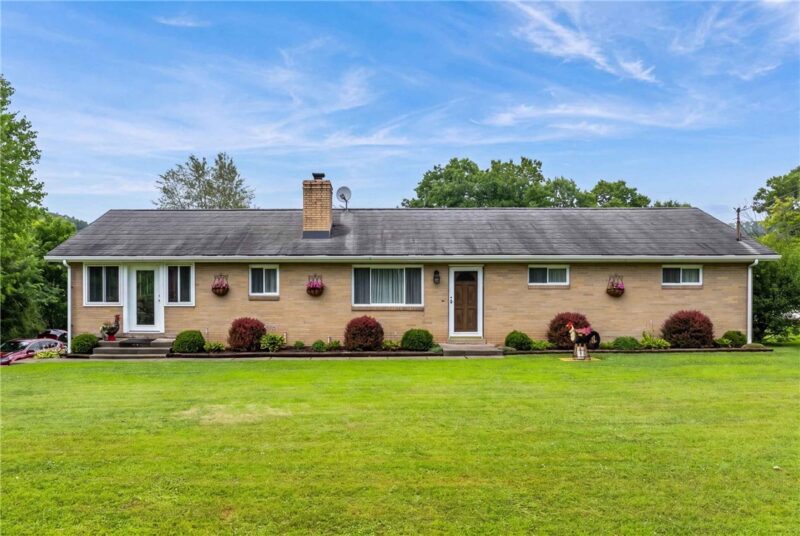 546 Backbone Rd — photo 2