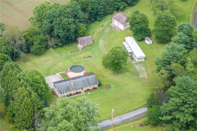546 Backbone Rd — photo 6