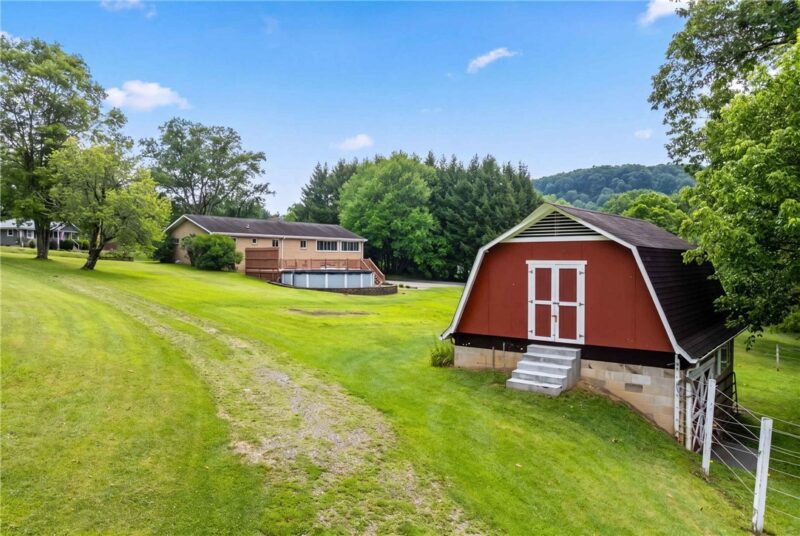 546 Backbone Rd — photo 8