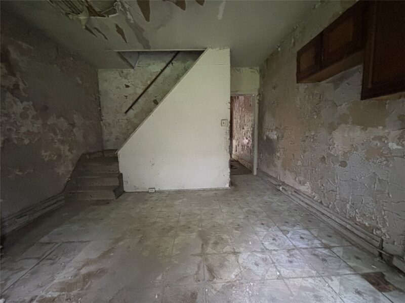 1101 Woods Run Ave — photo 6