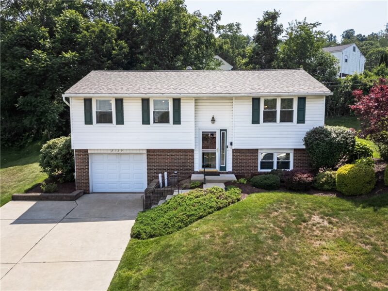 3139 New Hampshire Dr — photo 2