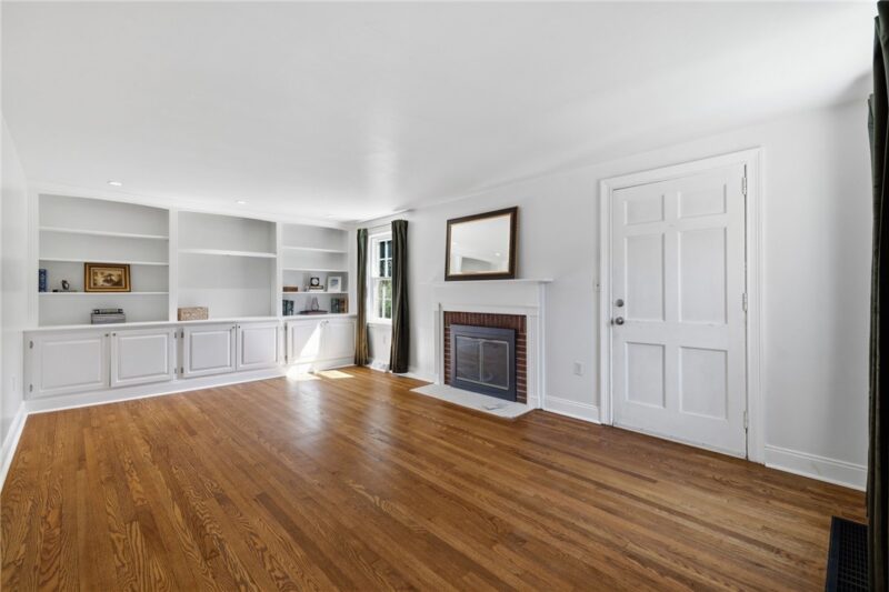 247 Mcmurray Rd — photo 4