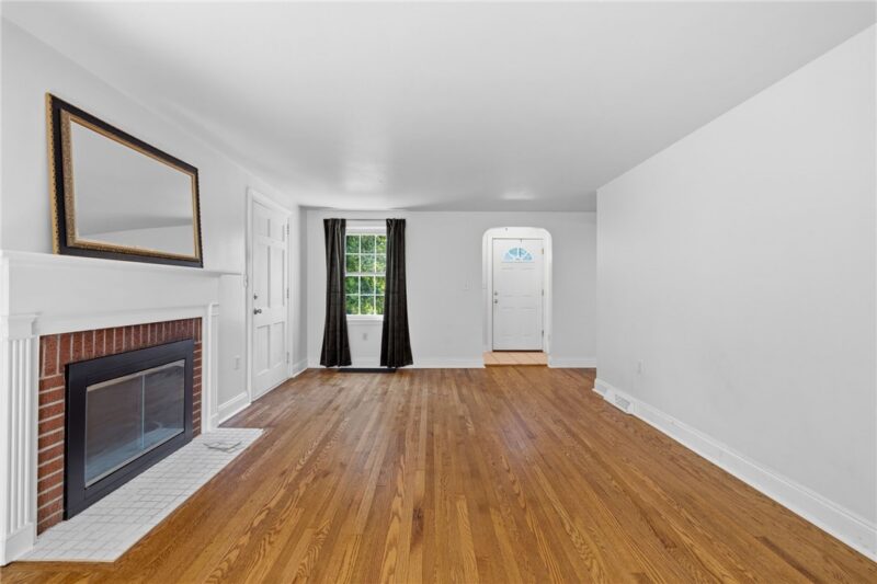 247 Mcmurray Rd — photo 7
