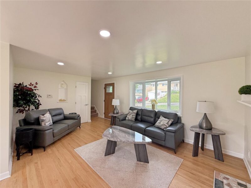 2429 Rose Garden Rd — photo 3