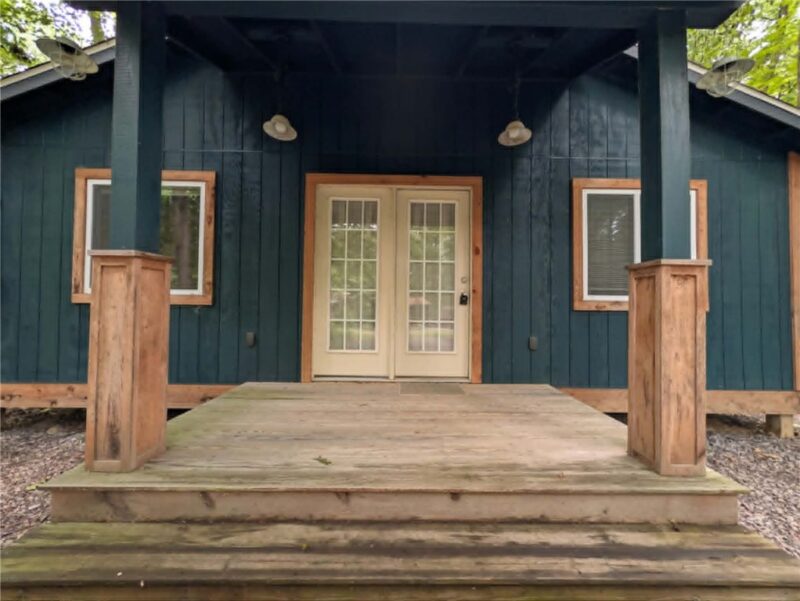134 David St — photo 2