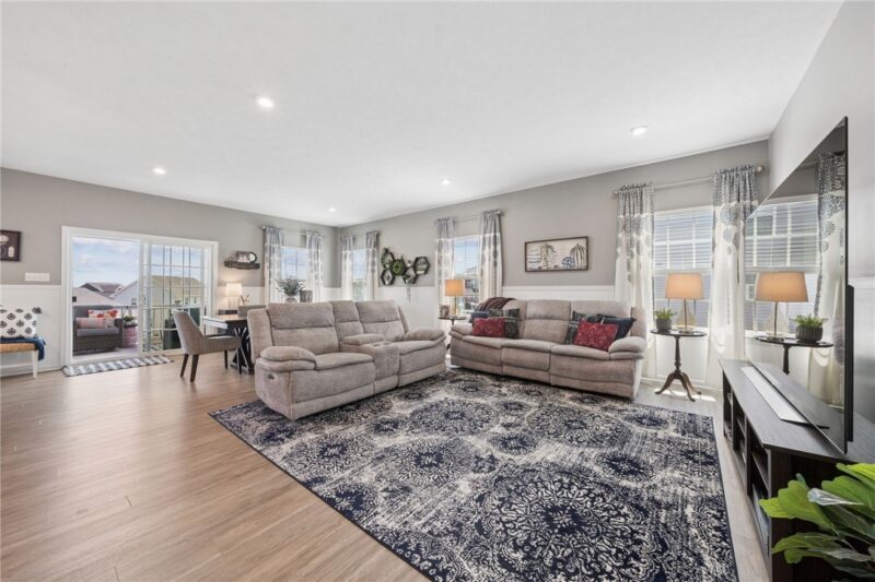 149 Red Horse Dr — photo 2
