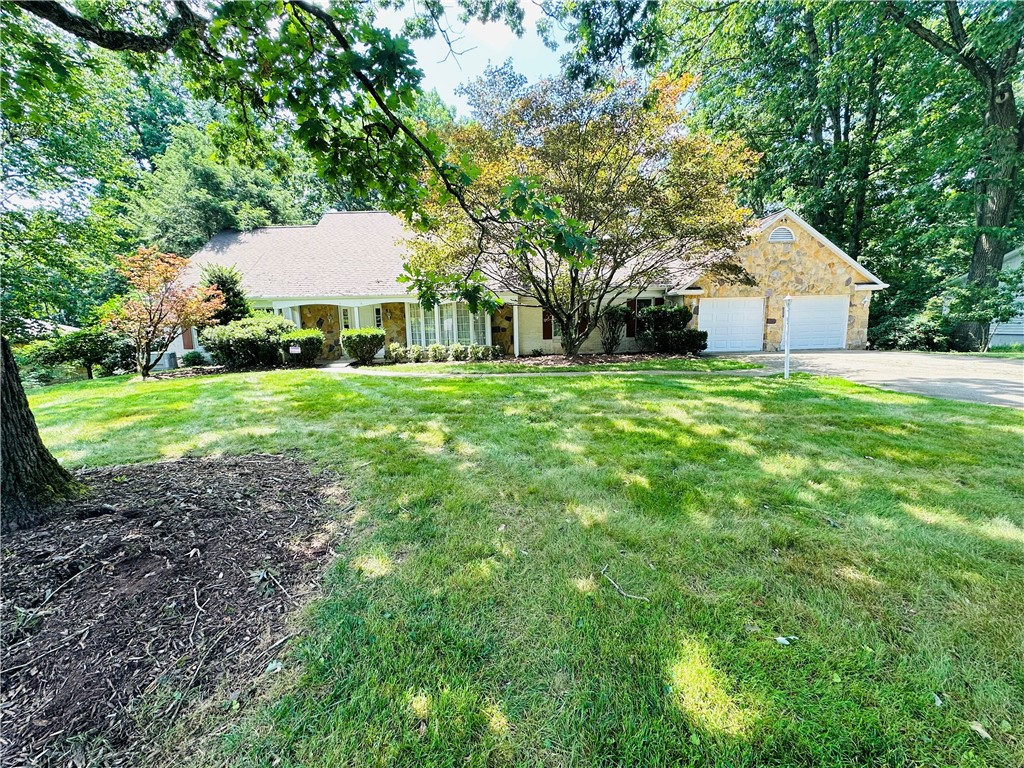 816 Belmont Rd — photo 1