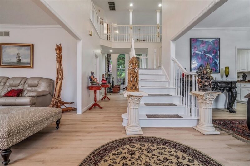 3513 Lashan Dr — photo 2