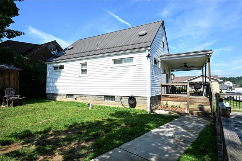 120 REED AVENUE — photo 5