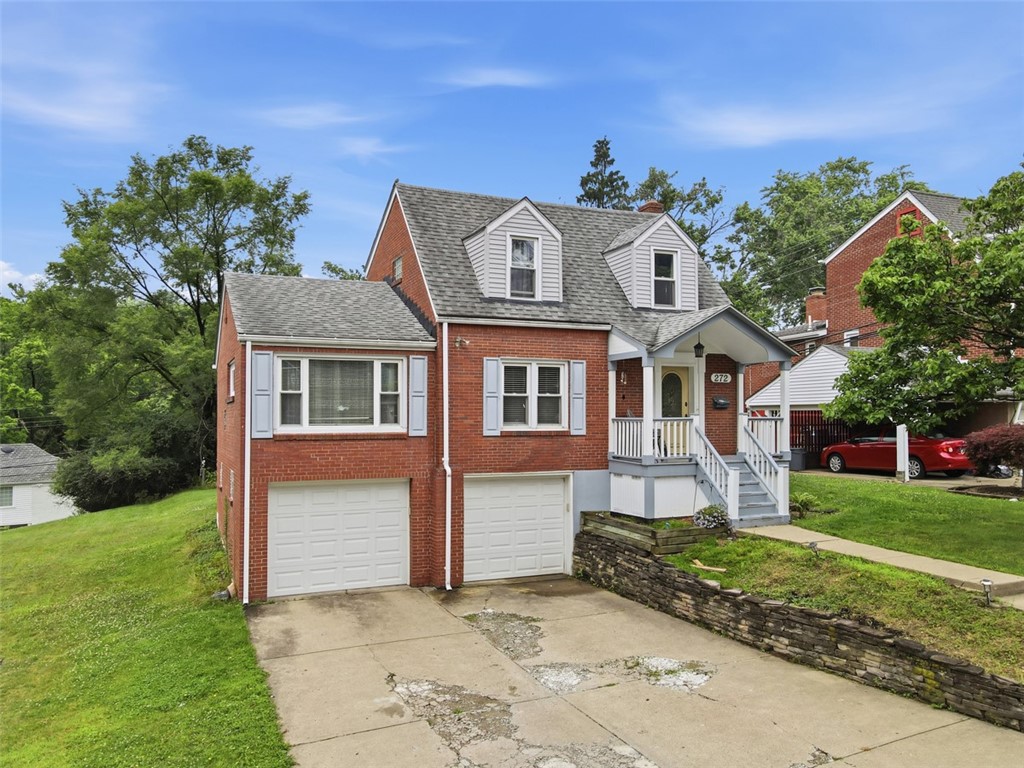 272 Lynn Dr — photo 1