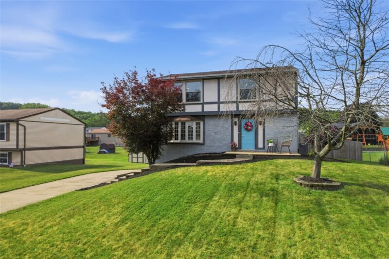 320 Celestial Dr — photo 5