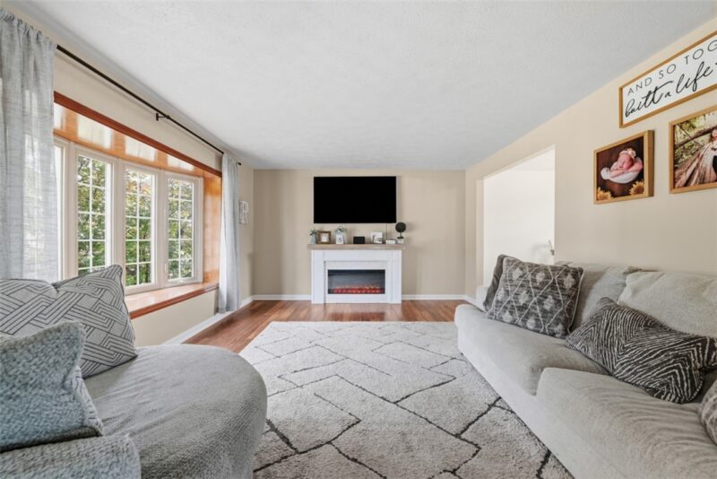 320 Celestial Dr — photo 7