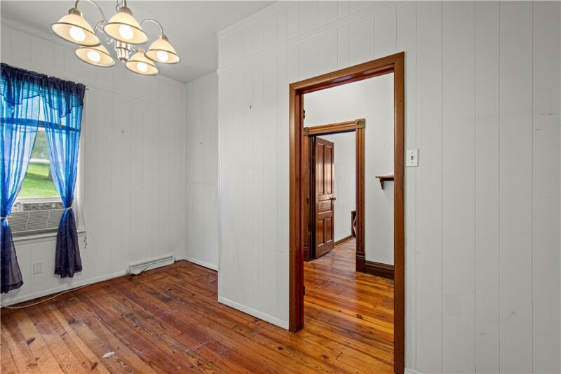 143 Bellevue St — photo 5