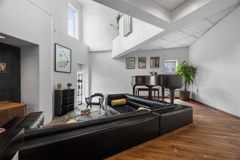 23 Seneca St — photo 5