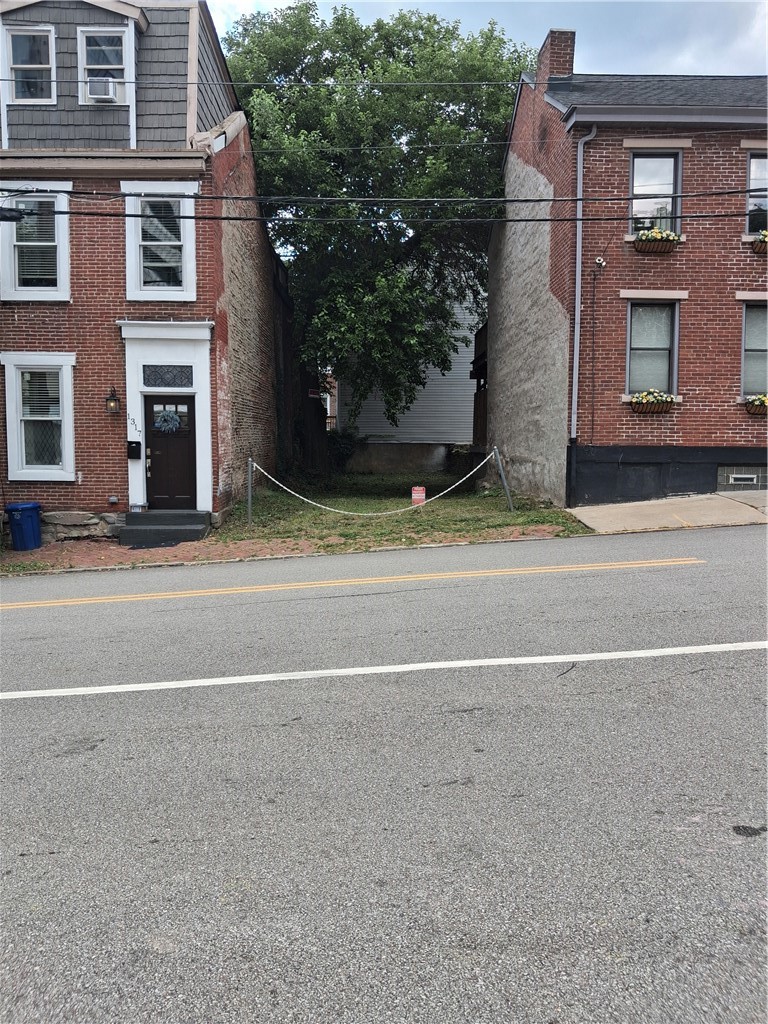 1319 Sandusky St — photo 5
