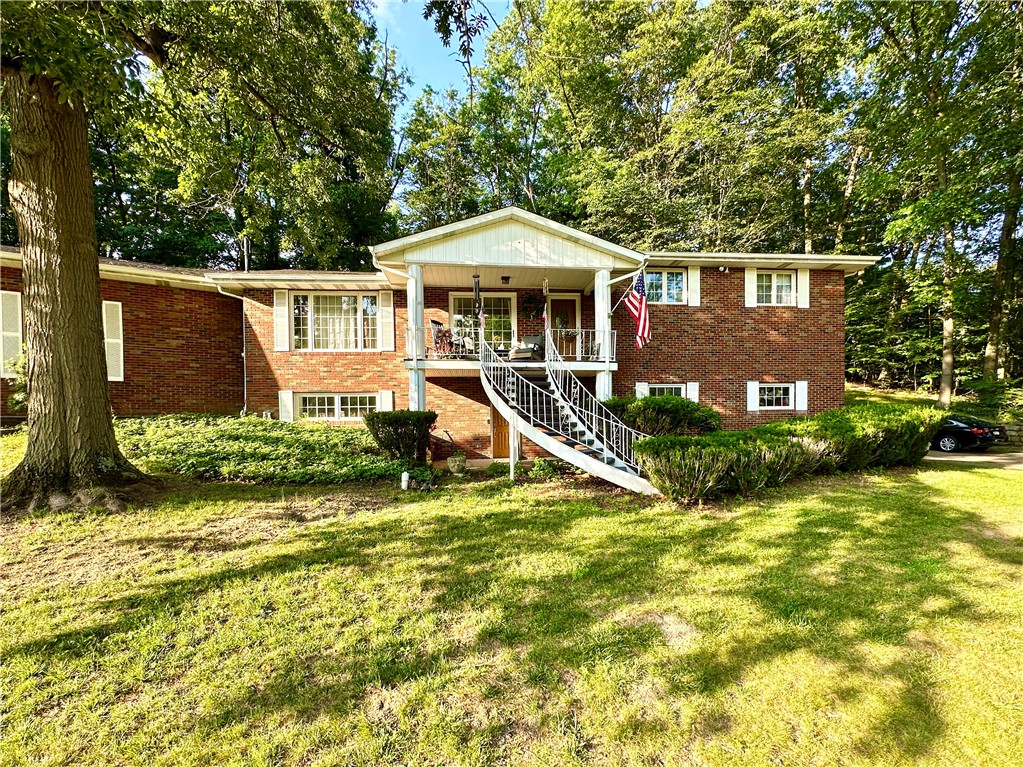909 E Fairfield Ave — photo 1