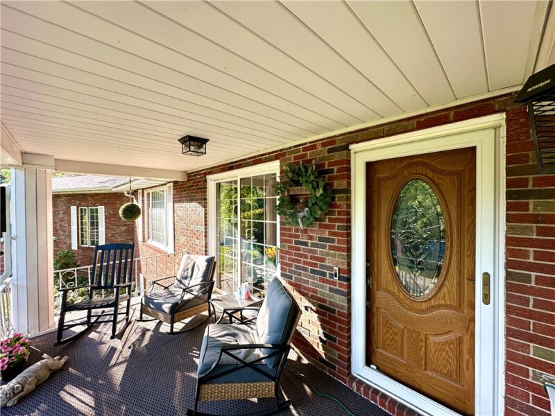 909 E Fairfield Ave — photo 4