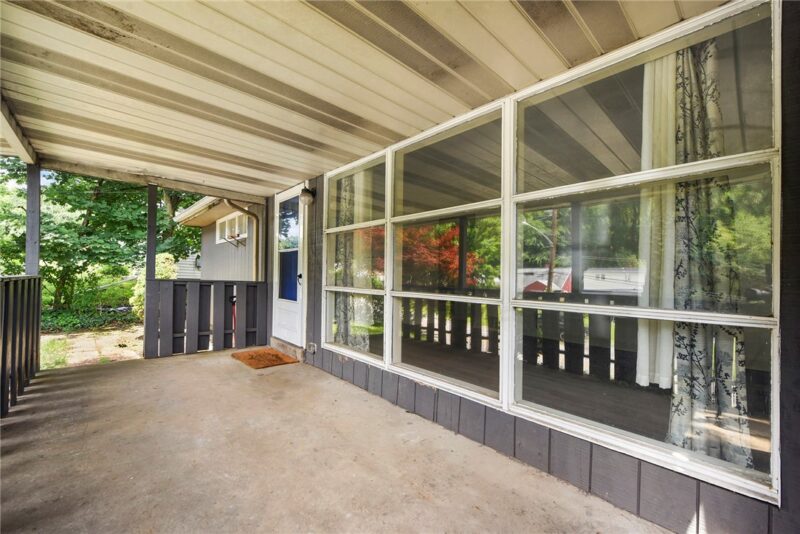 753 Jefferson Rd — photo 3
