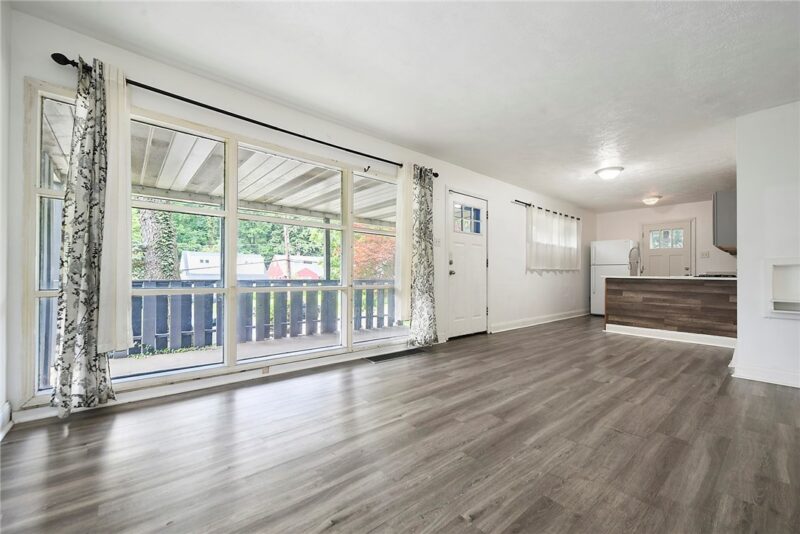 753 Jefferson Rd — photo 5