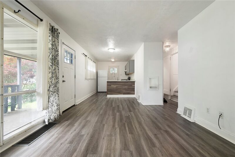 753 Jefferson Rd — photo 7