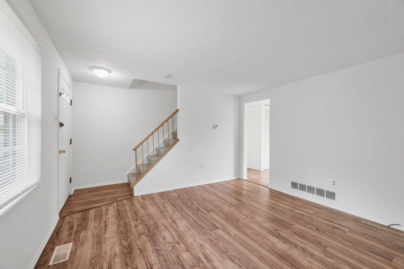 303 Laporte COURT — photo 4