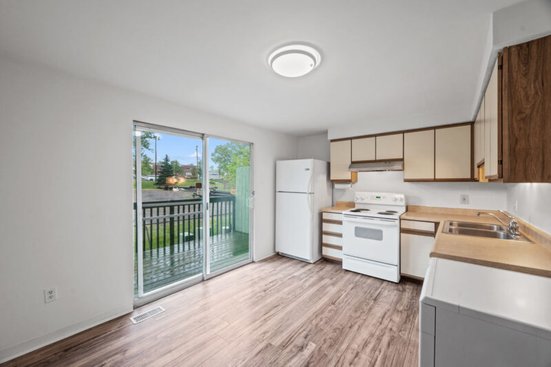 303 Laporte COURT — photo 6