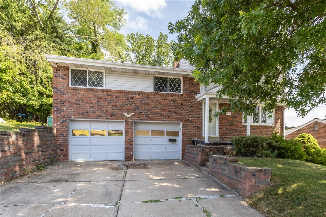5624 Tracy Drive — photo 1