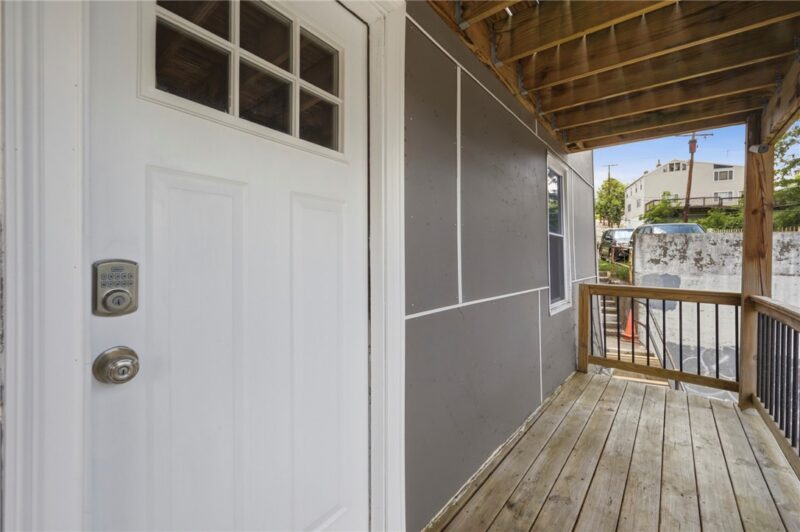 2400 Leticoe St — photo 3