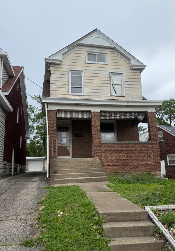 2831 Custer Ave — photo 1