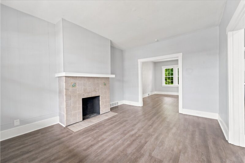 2412 Grandview — photo 5