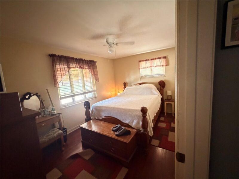 657 Orchard Ave — photo 5