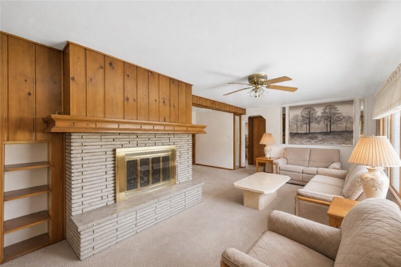 1313 Laurel Hill Drive — photo 4