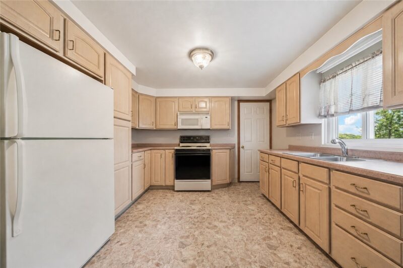 1313 Laurel Hill Drive — photo 7