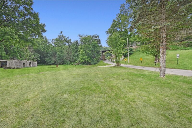 540 Coleman Rd — photo 2