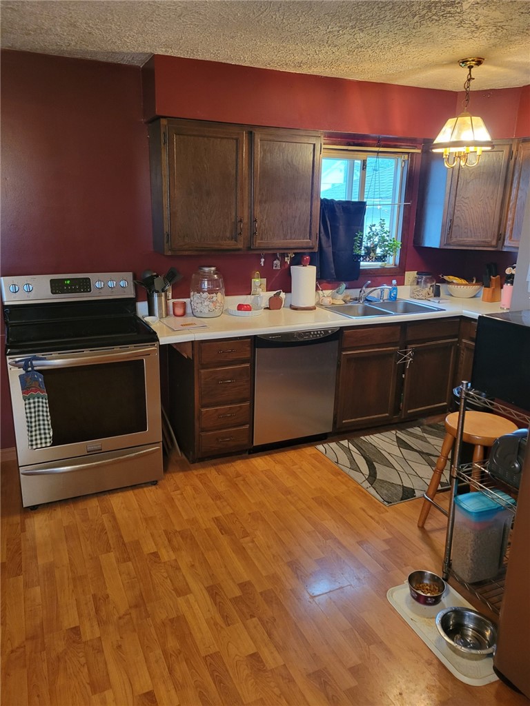 1041 W Main St — photo 8