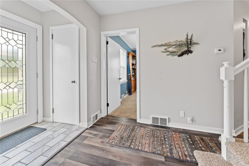 97 Belmont Cir — photo 4