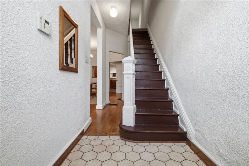 412 Noble STREET — photo 4