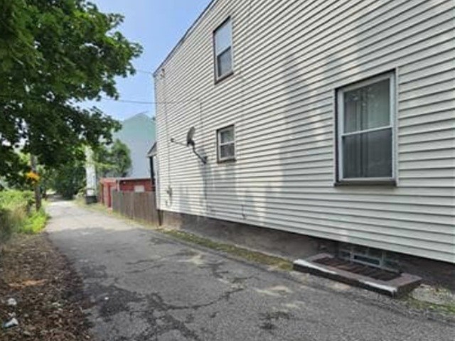 1308 Jawett St — photo 2