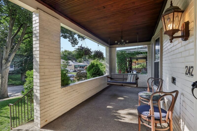 242 Olympia Street — photo 5