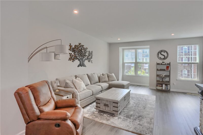 212 Amon Street — photo 3