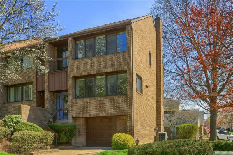 800 Fairways Dr — photo 2