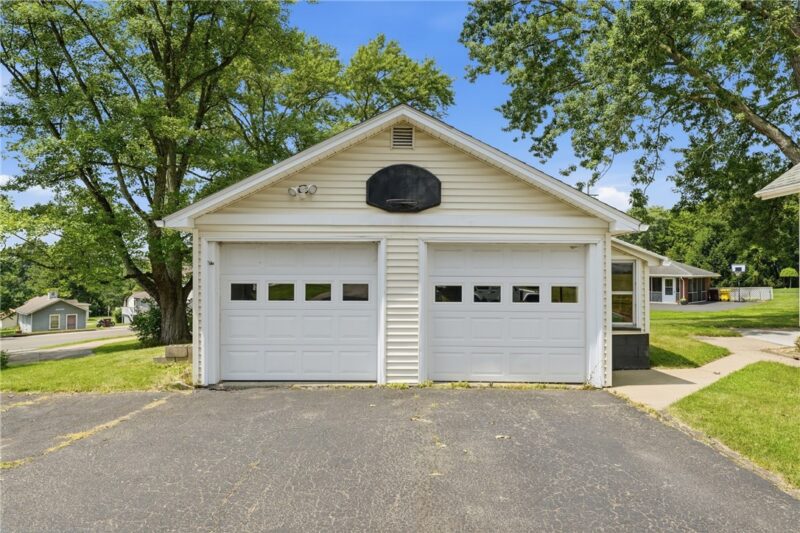 1901 Line Road — photo 4